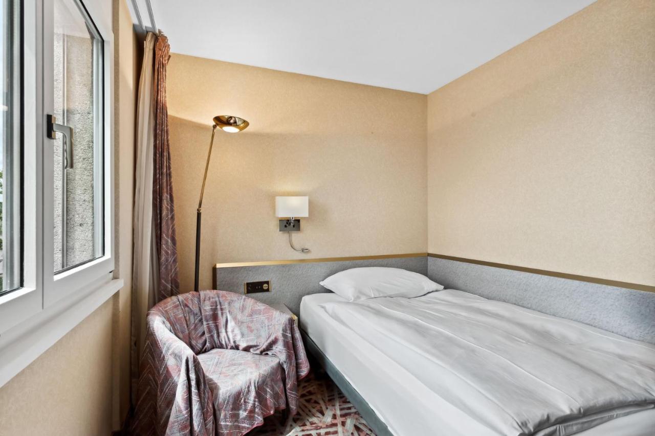Becozy Au Parc Retro Edition Self-Check-In Rooms & Studios Freiburg im Üechtland Exterior foto